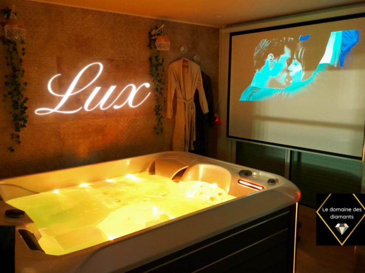 Lux, Chambre Spa Privatif Valenciennes Aulnoy-lez-Valenciennes Exteriör bild