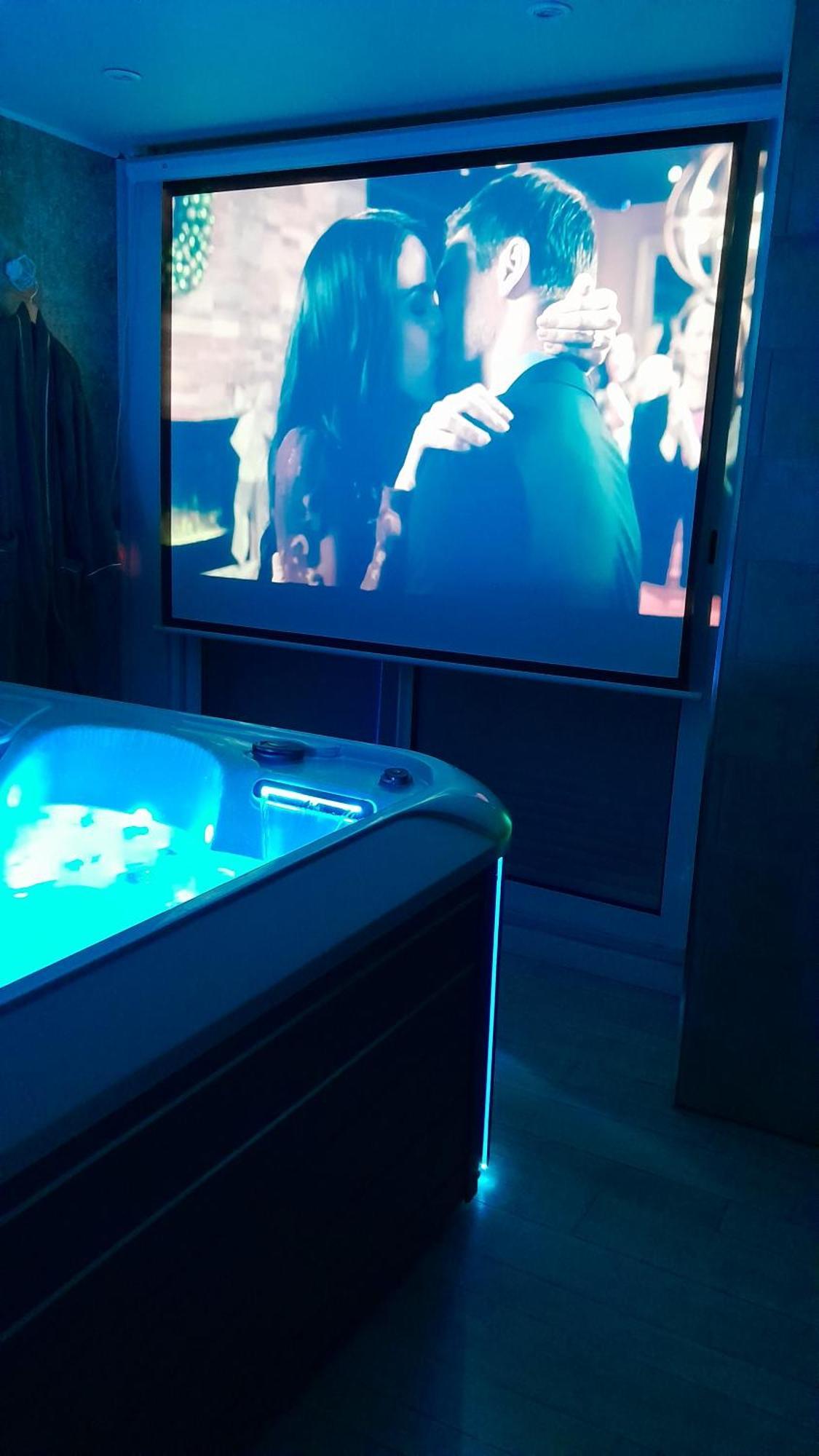 Lux, Chambre Spa Privatif Valenciennes Aulnoy-lez-Valenciennes Exteriör bild